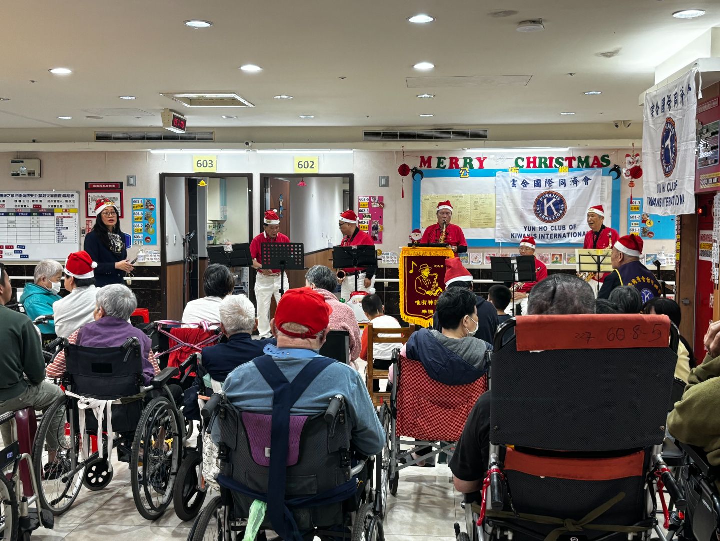 樂齡樂團為長輩帶來節慶歡樂感