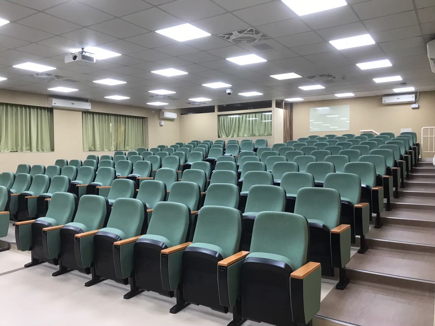 臺北教學大樓101特種教室