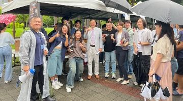 共同舉杯！慶賀社團博覽會！