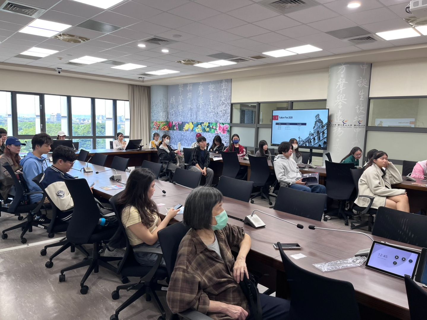 參與說明會同學