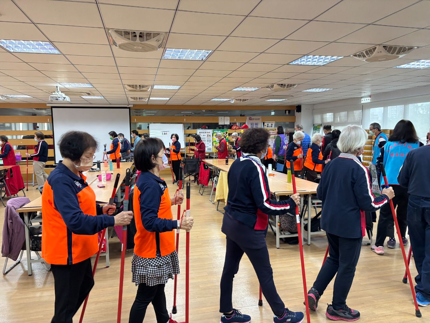 桃園市據點長輩迎向樂齡生活